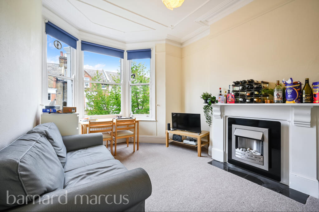 2 bed 1st Floor Flat for rent in Clapham. From Barnard Marcus Lettings - Clapham Lettings