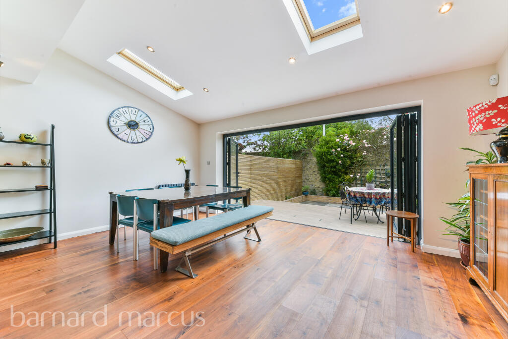 3 bed Mid Terraced House for rent in Streatham. From Barnard Marcus Lettings - Clapham Lettings