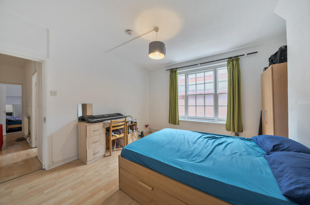 3 bed Apartment for rent in Camden Town. From Barnard Marcus - Covent Garden