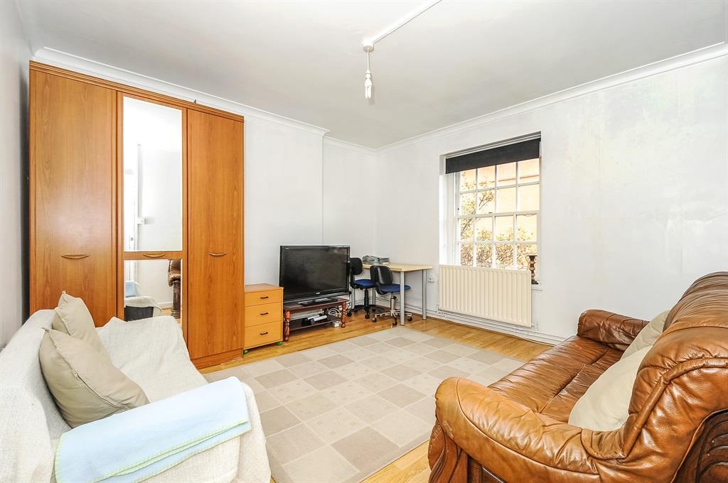 3 bed Apartment for rent in Camden Town. From Barnard Marcus - Covent Garden