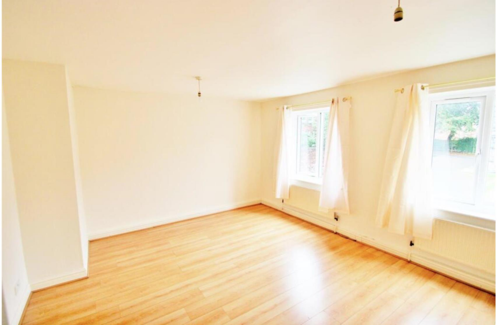 3 bed Apartment for rent in Bow. From Barnard Marcus - Covent Garden