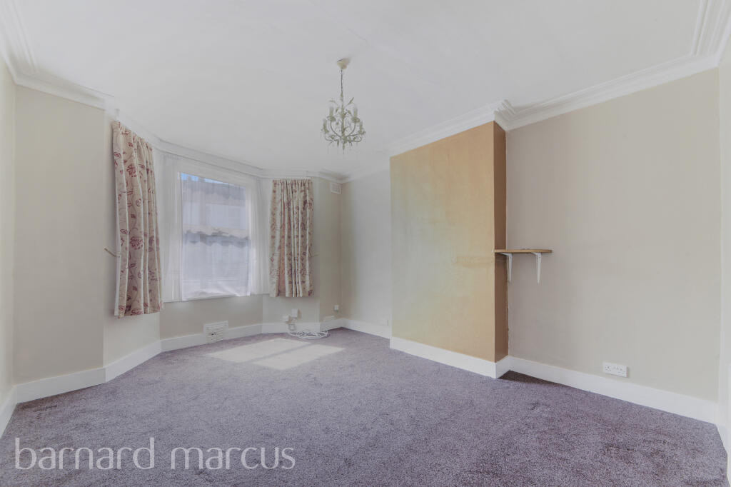 3 bed Mid Terraced House for rent in Croydon. From Barnard Marcus Lettings - Croydon - Lettings