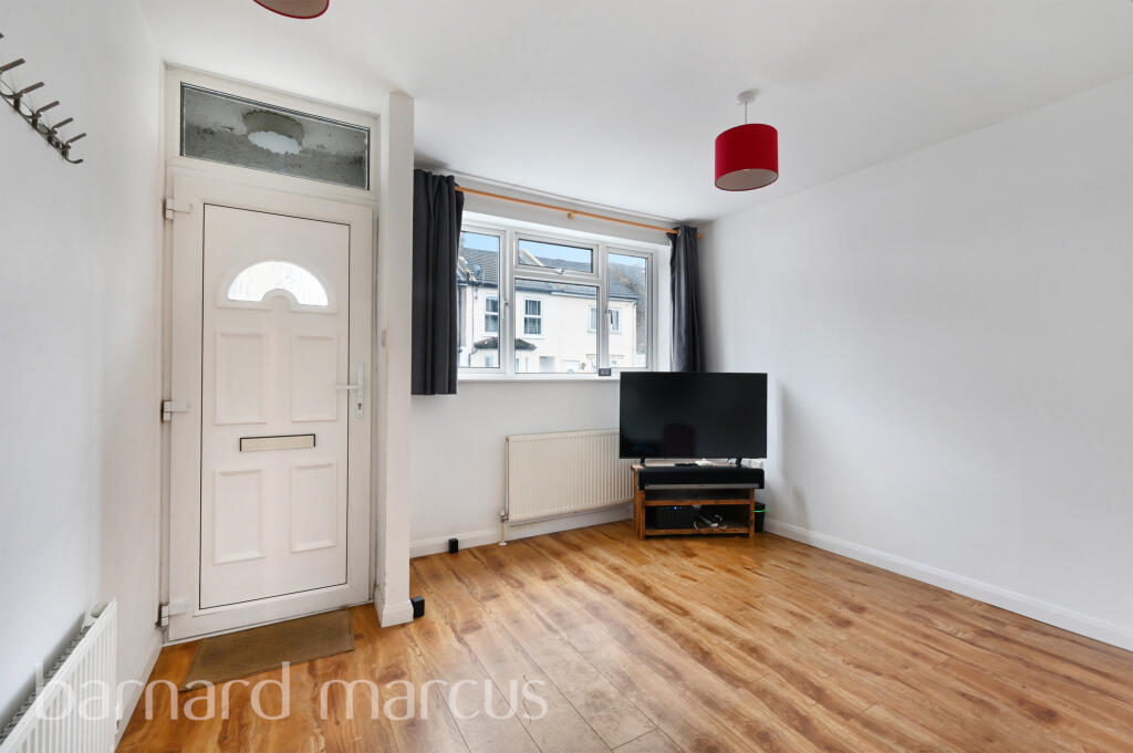 3 bed Mid Terraced House for rent in Croydon. From Barnard Marcus Lettings - Croydon - Lettings 3 bed Mid Terraced House for rent in Croydon. From Barnard Marcus Lettings - Croydon - Lettings