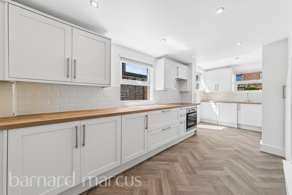 2 bed Detached for rent in Penge. From Barnard Marcus Lettings - Croydon - Lettings