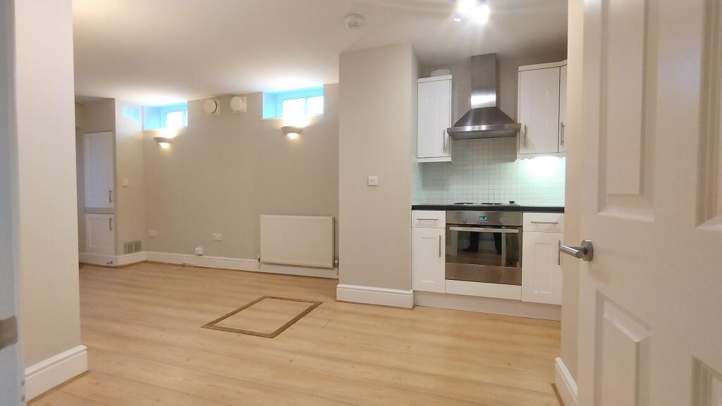 1 bed Apartment for rent in Acton. From Barnard Marcus Lettings - Ealing Lettings