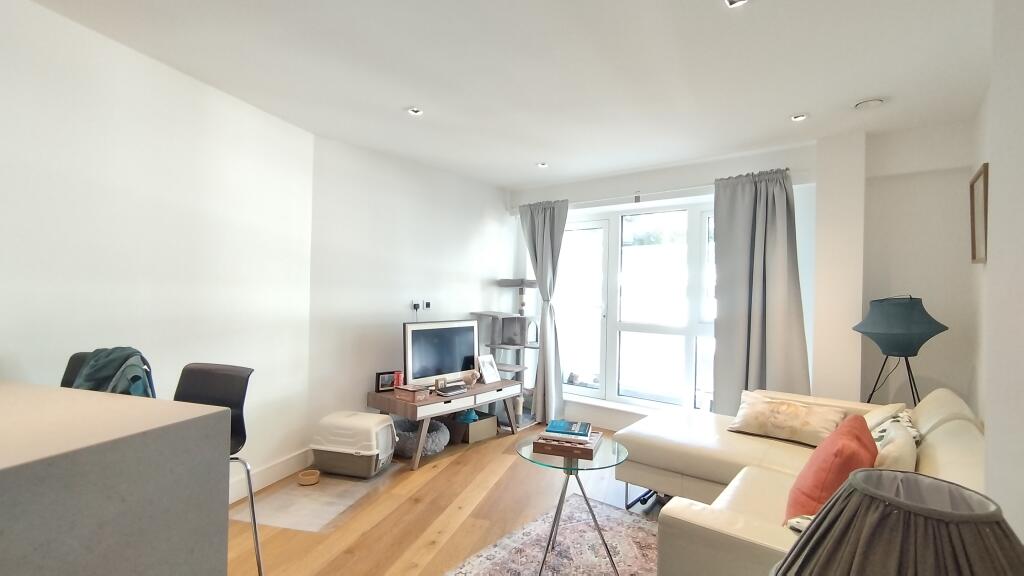 1 bed 1st Floor Flat for rent in Acton. From Barnard Marcus Lettings - Ealing Lettings