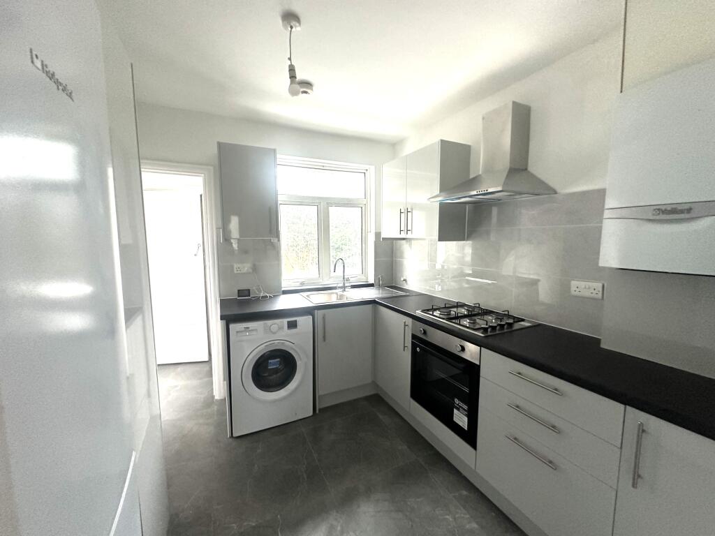 2 bed Apartment for rent in Wembley. From Barnard Marcus Lettings - Ealing Lettings 2 bed Apartment for rent in Wembley. From Barnard Marcus Lettings - Ealing Lettings