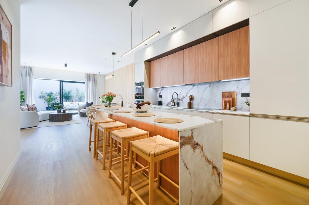 3 bed Apartment for rent in London. From Barnard Marcus Lettings - Ealing Lettings