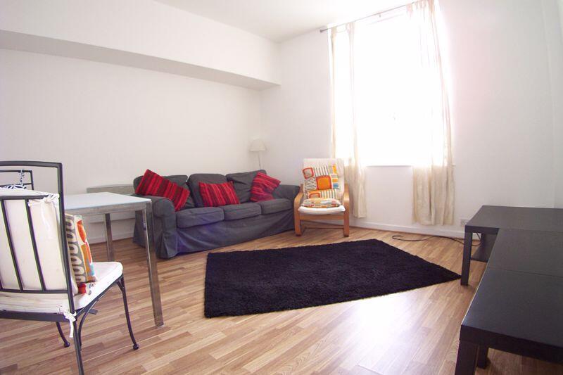 1 bed 1st Floor Flat for rent in Southall. From Barnard Marcus Lettings - Ealing Lettings
