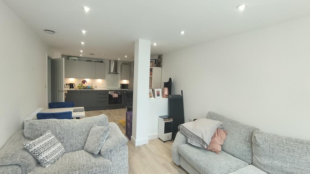 1 bed 1st Floor Flat for rent in London. From Barnard Marcus Lettings - Ealing Lettings 1 bed 1st Floor Flat for rent in London. From Barnard Marcus Lettings - Ealing Lettings