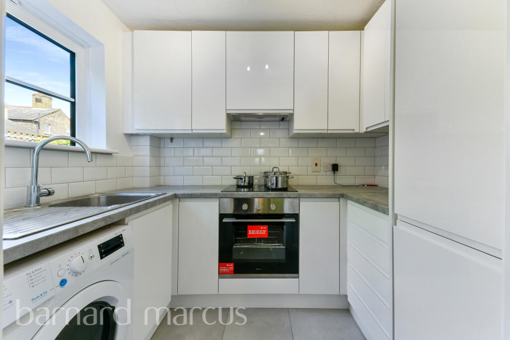 1 bed Apartment for rent in London. From Barnard Marcus Lettings - East Sheen - Lettings