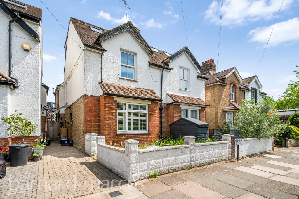 3 bed Semi Detached for rent in Richmond. From Barnard Marcus - East Sheen