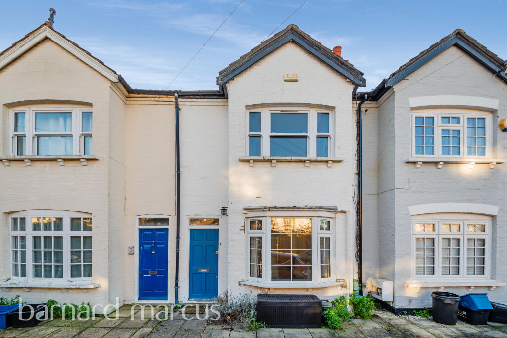 2 bed Mid Terraced House for rent in Richmond upon Thames. From Barnard Marcus - East Sheen