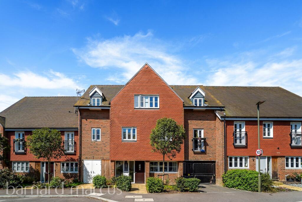 2 bed Apartment for rent in Burgh Heath. From Barnard Marcus Lettings - Epsom - Lettings