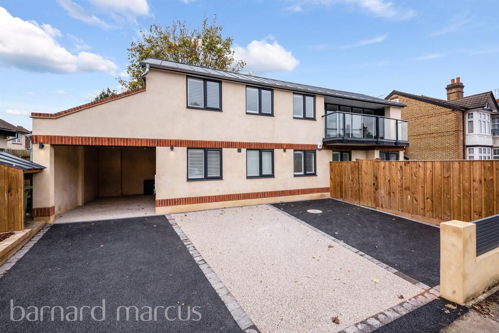 3 bed Detached for rent in Epsom. From Barnard Marcus Lettings - Epsom - Lettings 3 bed Detached for rent in Epsom. From Barnard Marcus Lettings - Epsom - Lettings