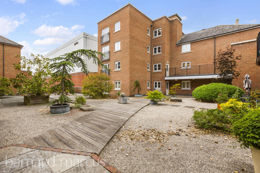2 bed Apartment for rent in Ewell. From Barnard Marcus Lettings - Epsom - Lettings