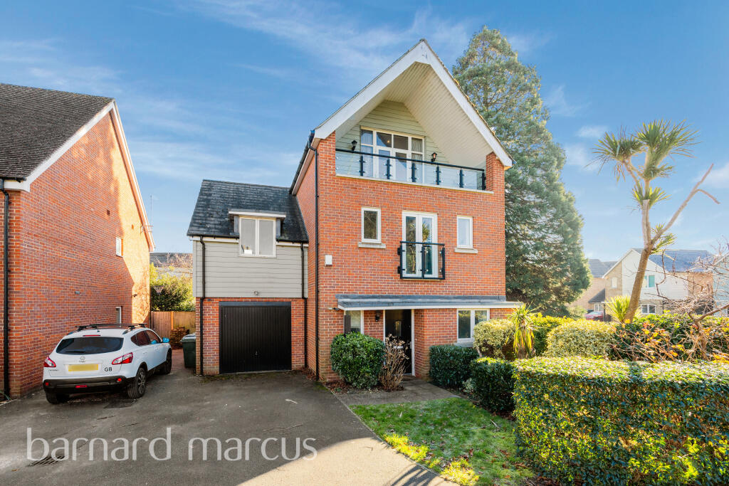 5 bed Detached for rent in Epsom. From Barnard Marcus Lettings - Epsom - Lettings