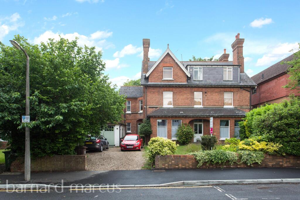 4 bed 1st Floor Flat for rent in Carshalton. From Barnard Marcus Lettings - Epsom - Lettings 4 bed 1st Floor Flat for rent in Carshalton. From Barnard Marcus Lettings - Epsom - Lettings