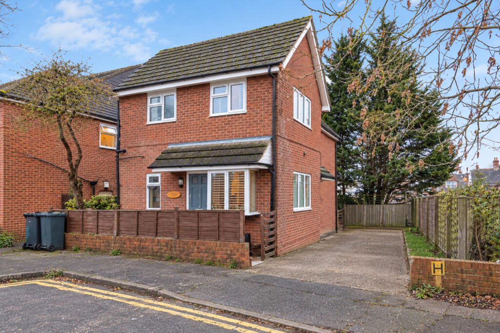 1 bed Apartment for rent in Guildford. From Barnard Marcus Lettings - Epsom - Lettings