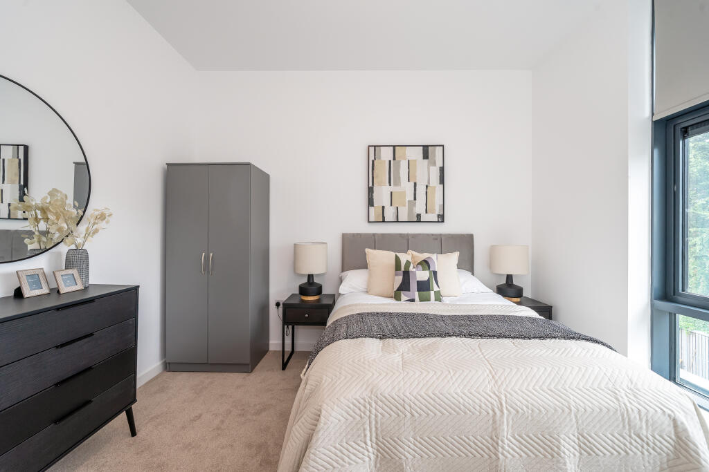 1 bed 1st Floor Flat for rent in Staines-upon-Thames. From Barnard Marcus Lettings - Feltham Lettings