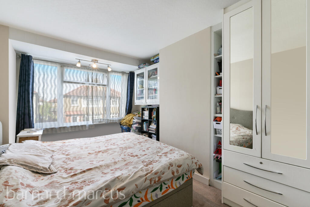 3 bed Detached for rent in Feltham. From Barnard Marcus Lettings - Feltham Lettings 3 bed Detached for rent in Feltham. From Barnard Marcus Lettings - Feltham Lettings