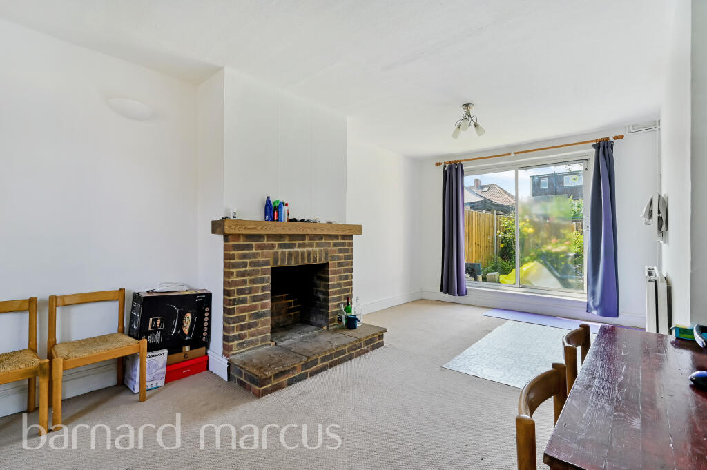 3 bed Detached for rent in Feltham. From Barnard Marcus Lettings - Feltham Lettings