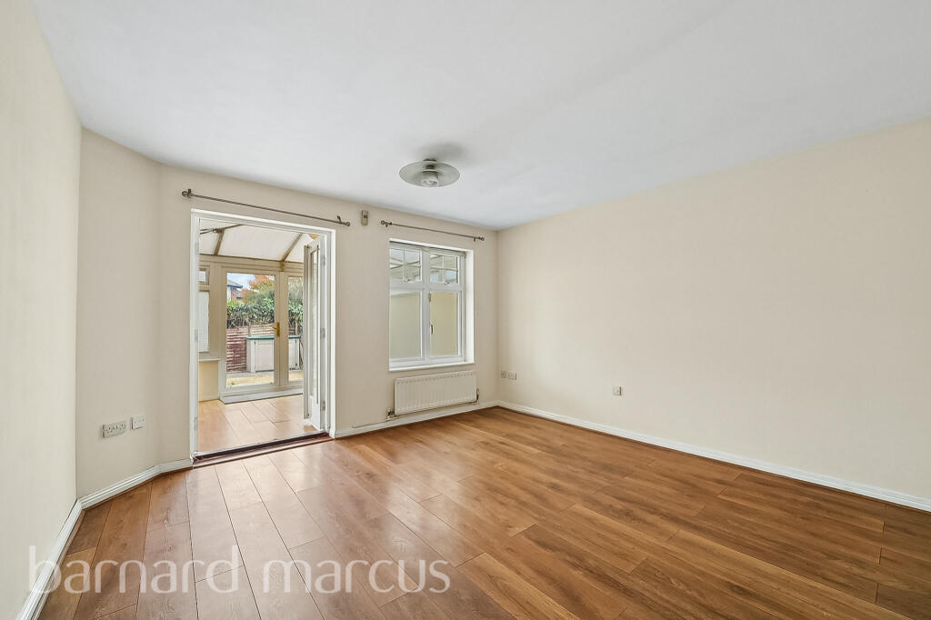 2 bed Detached for rent in Hounslow. From Barnard Marcus Lettings - Feltham Lettings 2 bed Detached for rent in Hounslow. From Barnard Marcus Lettings - Feltham Lettings