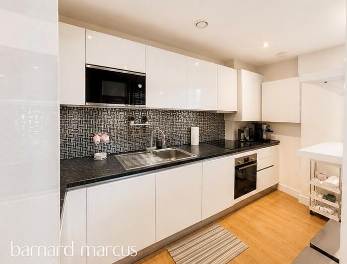 2 bed Apartment for rent in Hounslow. From Barnard Marcus Lettings - Feltham Lettings