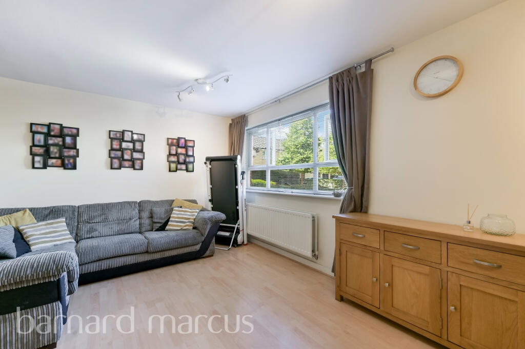 2 bed 1st Floor Flat for rent in Feltham. From Barnard Marcus Lettings - Feltham Lettings 2 bed 1st Floor Flat for rent in Feltham. From Barnard Marcus Lettings - Feltham Lettings