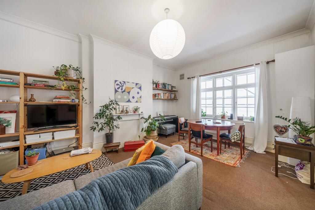 1 bed Apartment for rent in Camberwell. From Barnard Marcus Lettings - Kennington Lettings