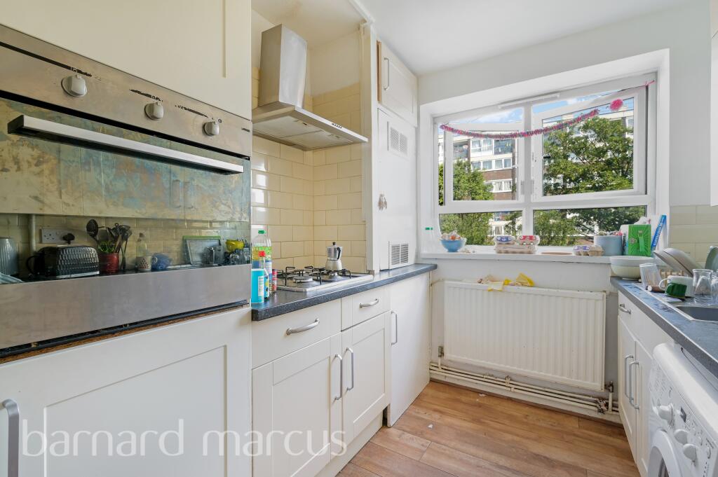 3 bed Apartment for rent in Camberwell. From Barnard Marcus Lettings - Kennington Lettings