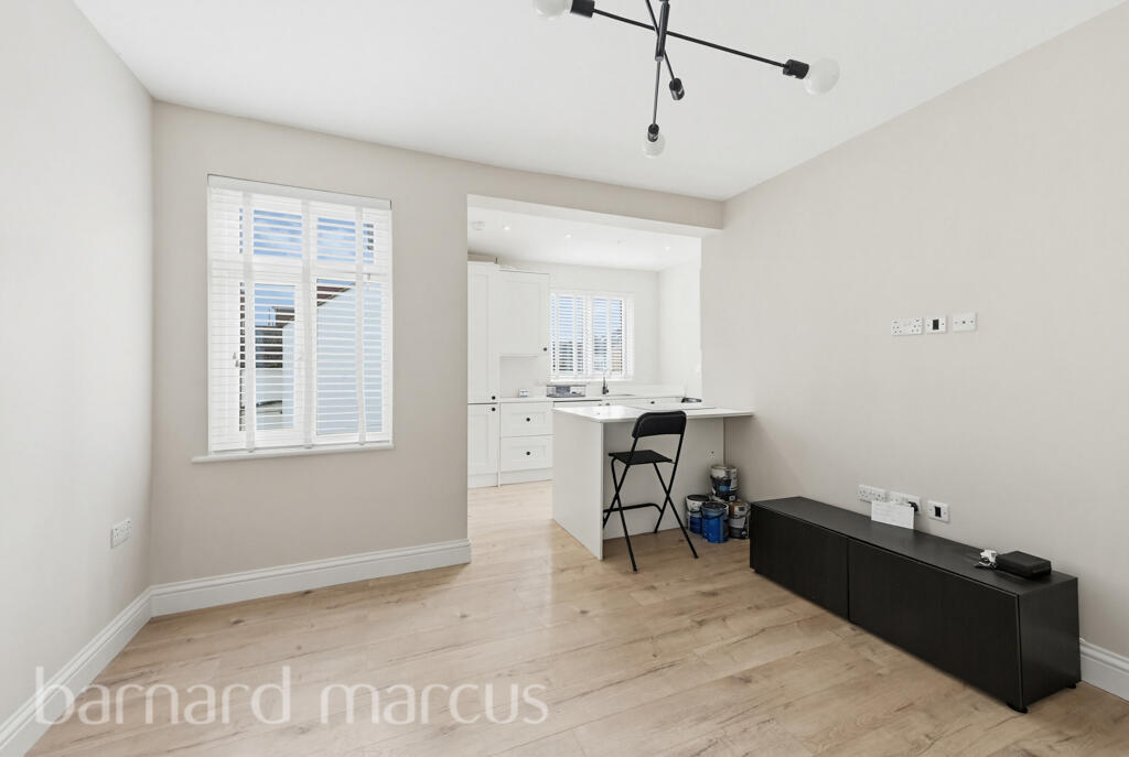 2 bed Annexe for rent in Croydon. From Barnard Marcus Lettings - Morden Lettings