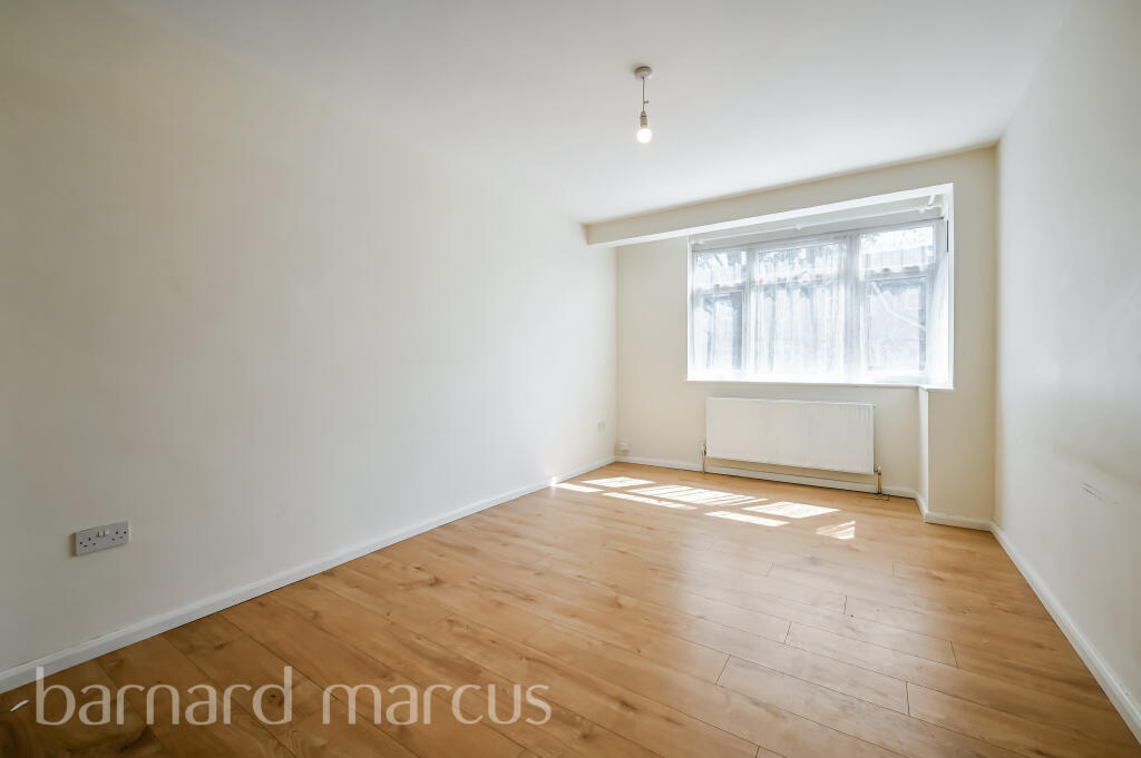 3 bed Mid Terraced House for rent in Mitcham. From Barnard Marcus Lettings - Morden Lettings 3 bed Mid Terraced House for rent in Mitcham. From Barnard Marcus Lettings - Morden Lettings