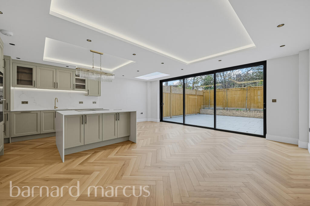 4 bed Detached for rent in London. From Barnard Marcus Lettings - Morden Lettings 4 bed Detached for rent in London. From Barnard Marcus Lettings - Morden Lettings