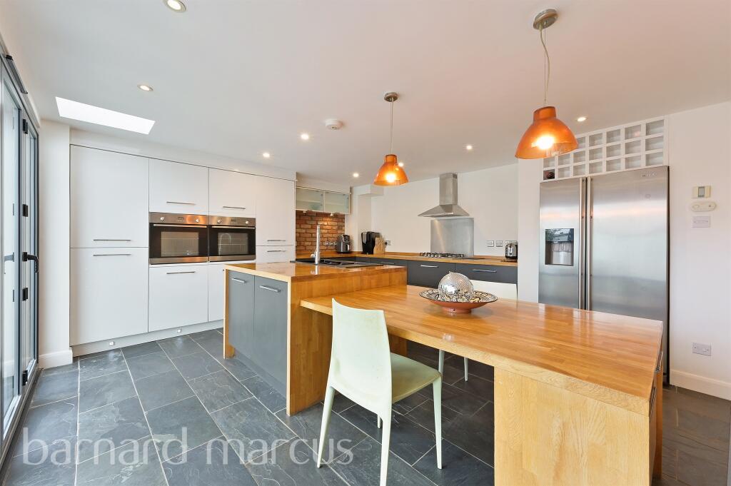 4 bed Detached House for rent in New Malden. From Barnard Marcus Lettings - New Malden - Lettings