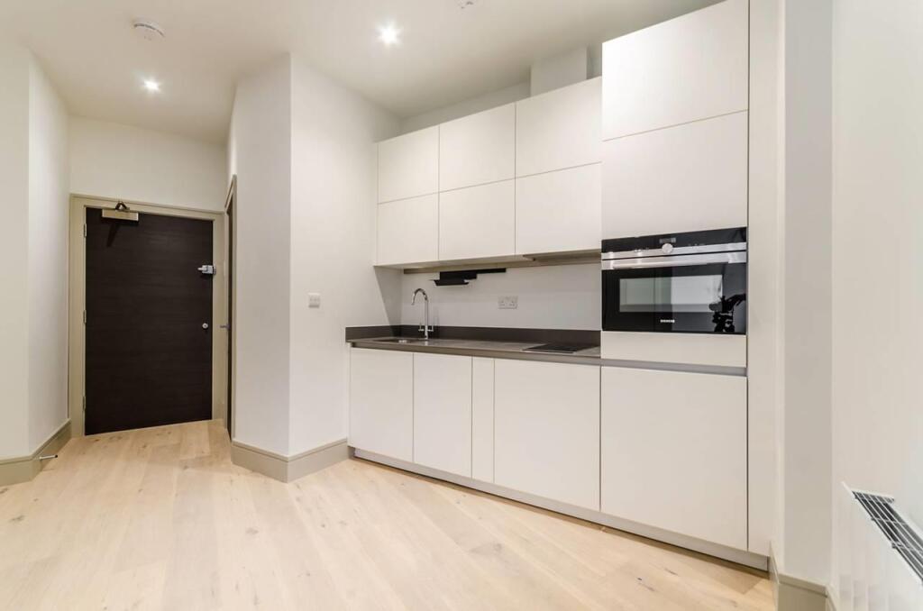 4 bed Studio for rent in New Malden. From Barnard Marcus Lettings - New Malden - Lettings 4 bed Studio for rent in New Malden. From Barnard Marcus Lettings - New Malden - Lettings