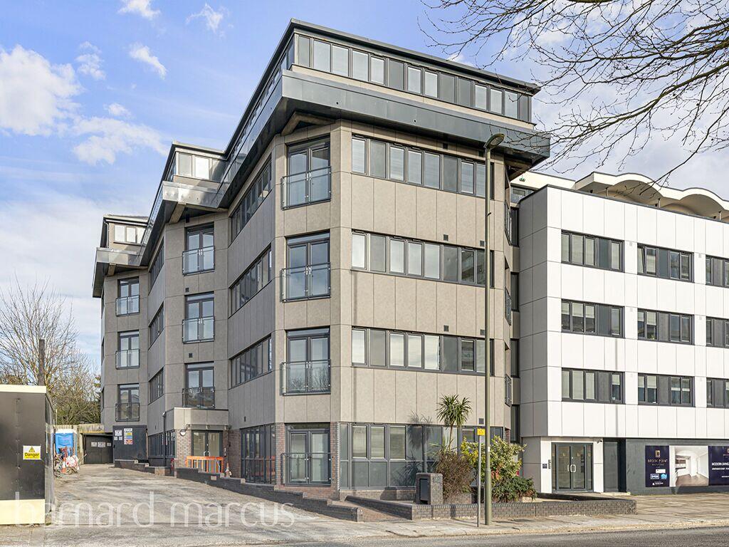 1 bed 1st Floor Flat for rent in London. From Barnard Marcus Lettings - North Finchley Lettings