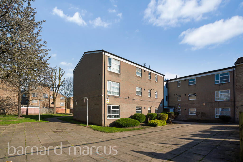 3 bed Apartment for rent in London. From Barnard Marcus Lettings - North Finchley Lettings