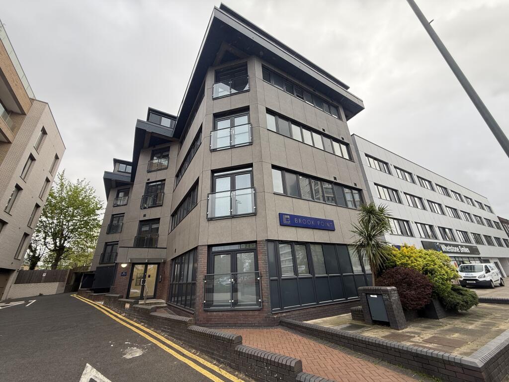 1 bed Apartment for rent in Friern Barnet. From Barnard Marcus Lettings - North Finchley Lettings