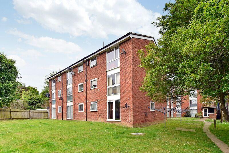 2 bed Apartment for rent in London. From Barnard Marcus Lettings - North Finchley Lettings