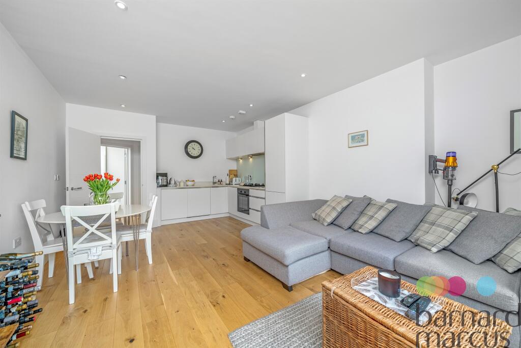 2 bed Apartment for rent in Southgate. From Barnard Marcus Lettings - North Finchley Lettings