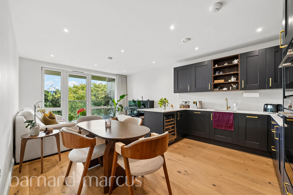 2 bed Apartment for rent in London. From Barnard Marcus Lettings - North Finchley Lettings