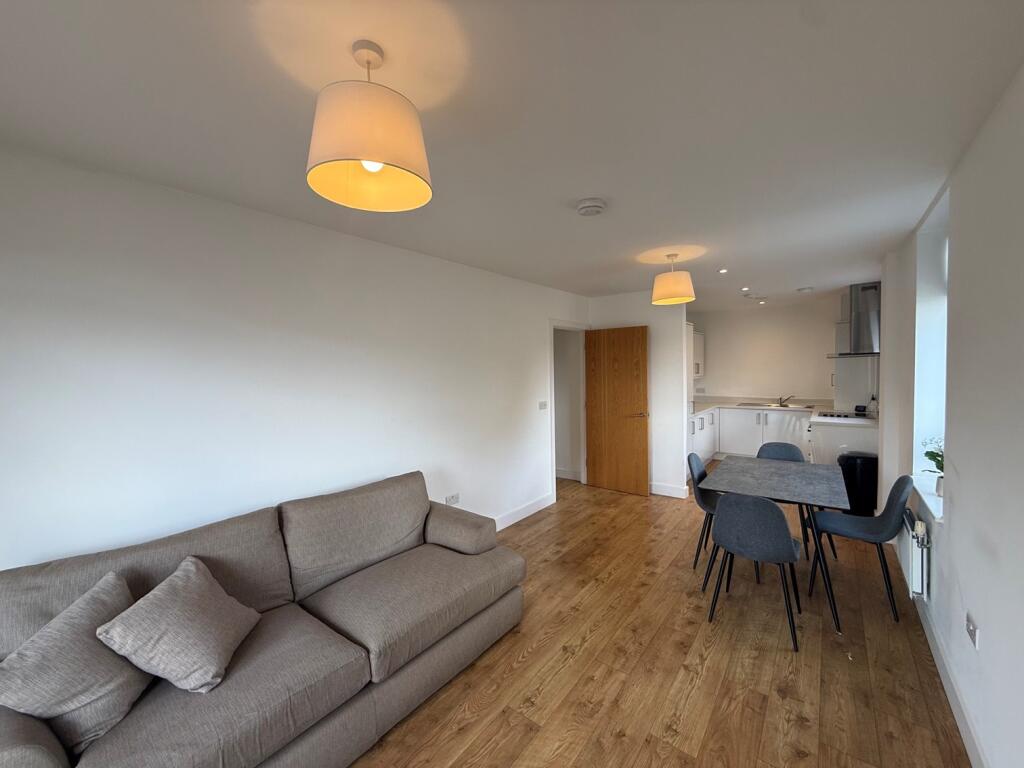 2 bed Apartment for rent in London. From Barnard Marcus Lettings - North Finchley Lettings