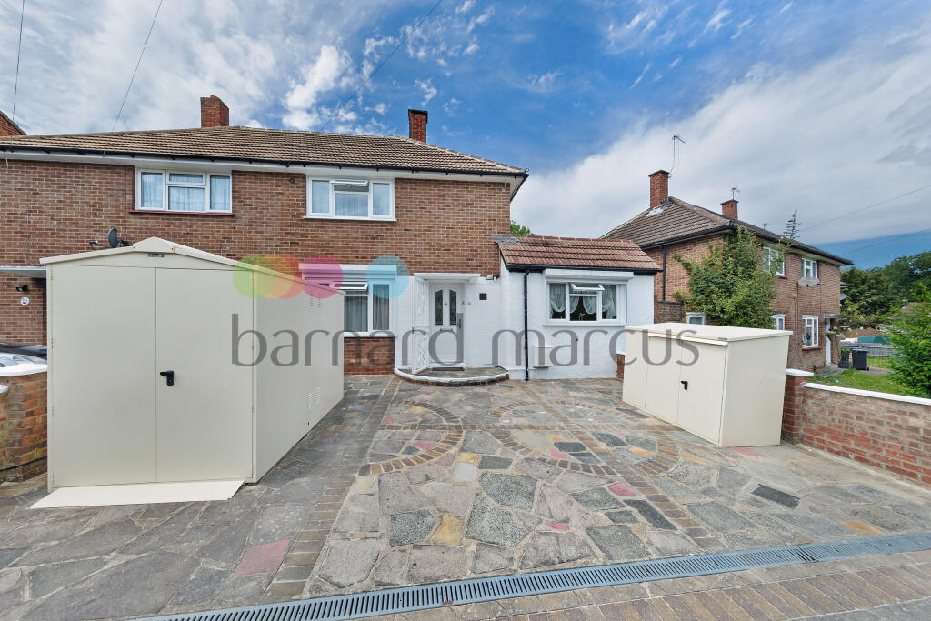 3 bed Detached for rent in Croydon. From Barnard Marcus Lettings - South Croydon Lettings