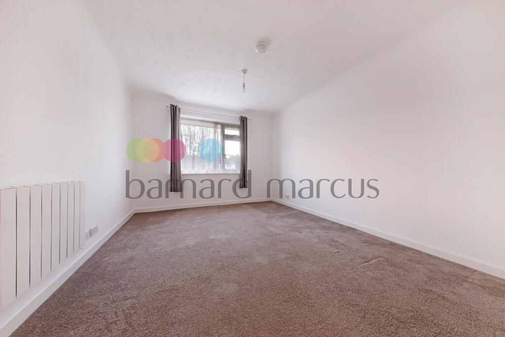 2 bed 1st Floor Flat for rent in Purley. From Barnard Marcus Lettings - South Croydon Lettings