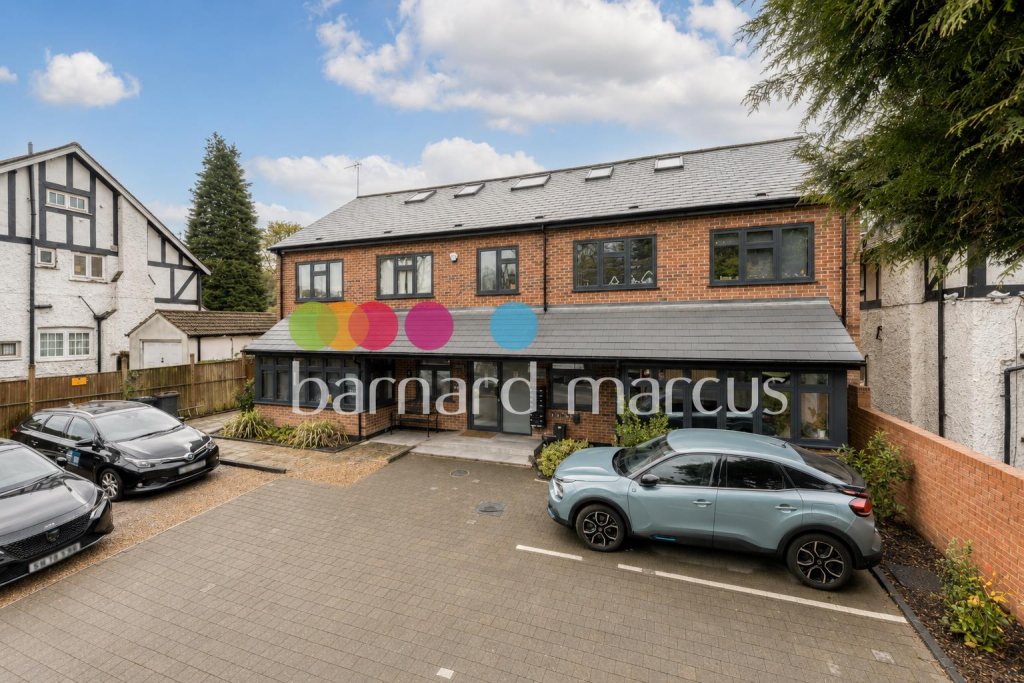 3 bed Apartment for rent in Purley. From Barnard Marcus Lettings - South Croydon Lettings 3 bed Apartment for rent in Purley. From Barnard Marcus Lettings - South Croydon Lettings