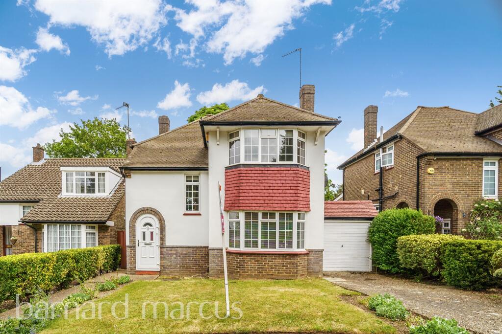 3 bed Detached for rent in Purley. From Barnard Marcus Lettings - South Croydon Lettings 3 bed Detached for rent in Purley. From Barnard Marcus Lettings - South Croydon Lettings