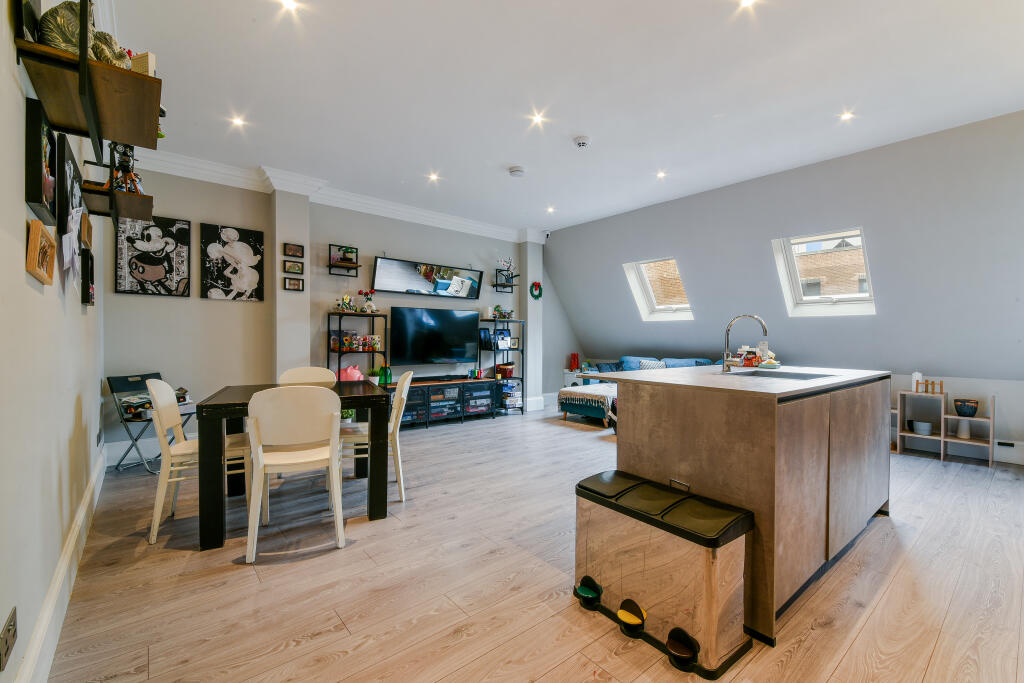 2 bed 1st Floor Flat for rent in Beckenham. From Barnard Marcus Lettings - South Croydon Lettings
