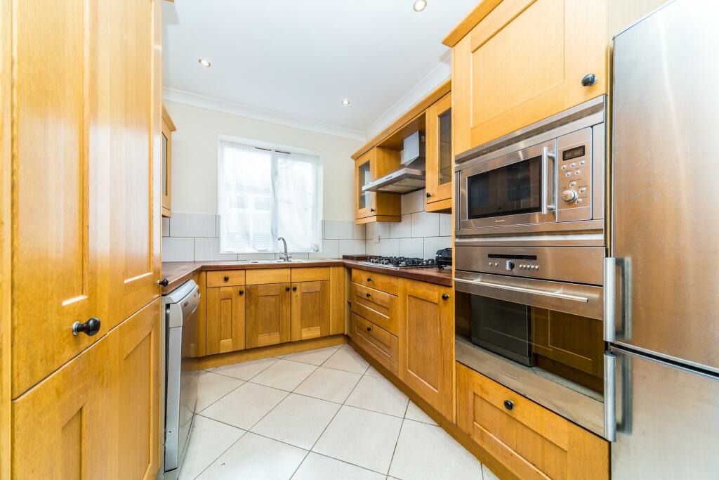 3 bed Bungalow for rent in Streatham. From Barnard Marcus Lettings - Streatham Lettings
