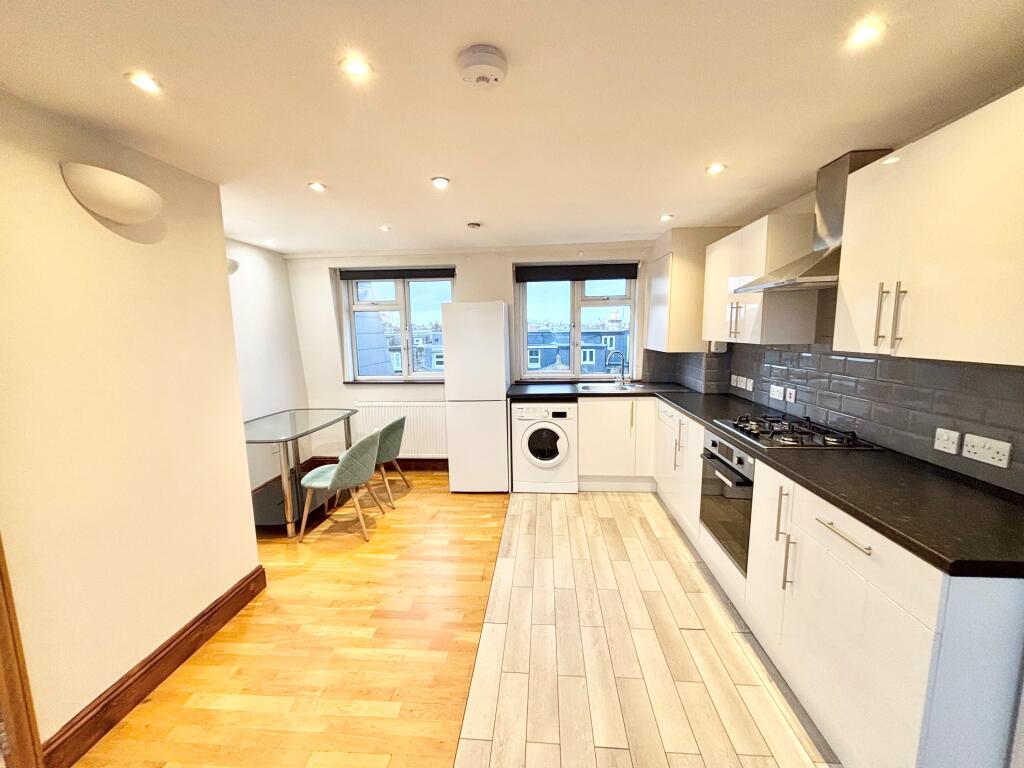 1 bed 1st Floor Flat for rent in Streatham. From Barnard Marcus Lettings - Streatham Lettings